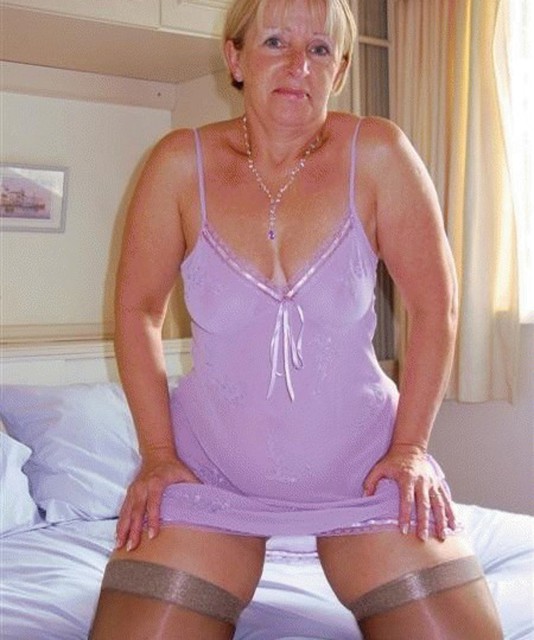 Christa58 - Geschiedene Hausfrau, dominant, sucht Soulmate!