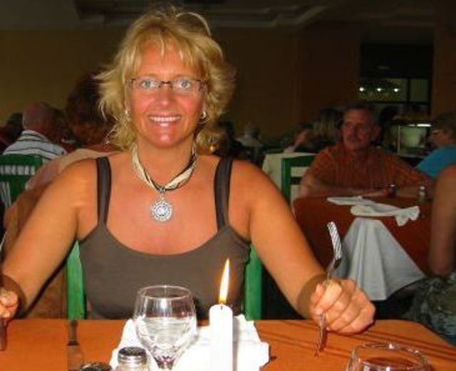 Aphrodite - Ich bin überreif - für die Insel!