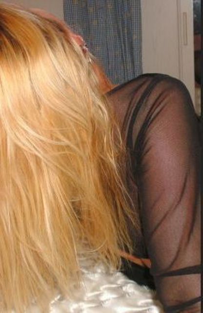 Teresa1960 - 57 jährige sucht wesentlich jüngeren Mann!