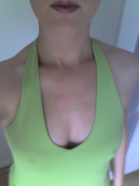 SuesserMops - Nun schlankes Girl sucht einen attraktiven Mann!