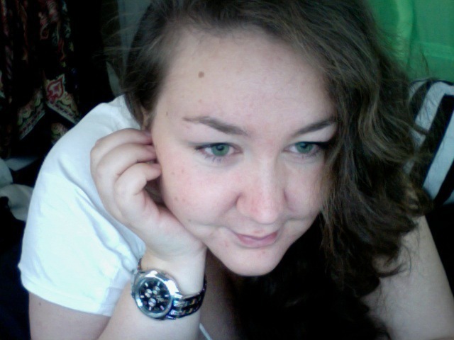 Rina26 - Nette Medizinstudentin möchte sich verlieben - und so :) 