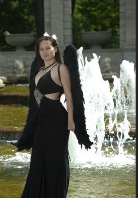 Erzengel39 - Hausfrau, Mutter und Teilzeitgeschäftsfrau sucht Mann!