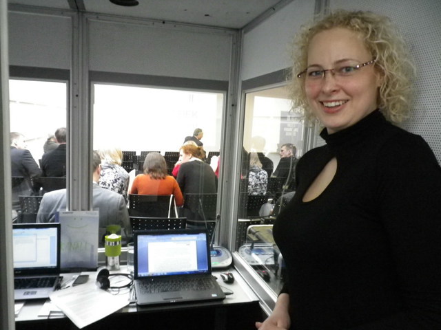 Edeltraut - Frau Mitte 30 sucht Mann Mitte 30 :-)