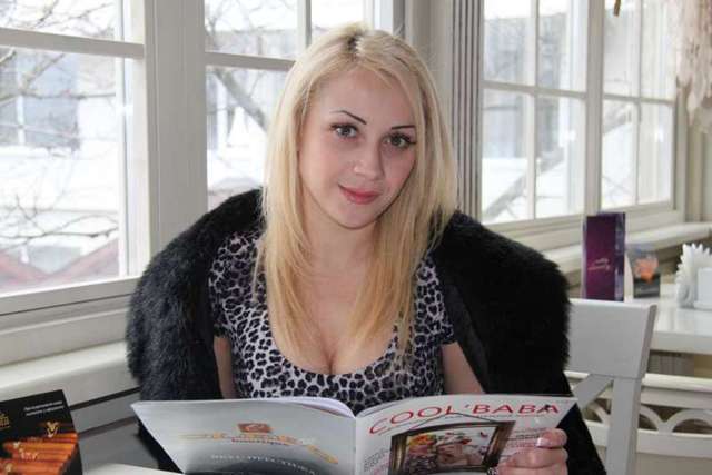 BlondAngel27 - Hübsch und smooth!