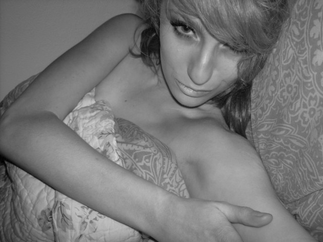 BiPaar25und27 - Bi Paar sucht Männer, Frauen, Transen, was auch sonst noch alles!