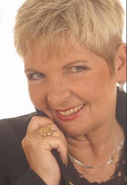 AlteSchachtel - Für manche Menschen mag ich ja eine alte Schachtel sein...