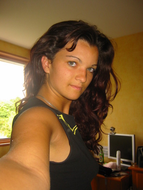 BilderDerNacht - Hübsche Esoterikerin aus dem Ländle!